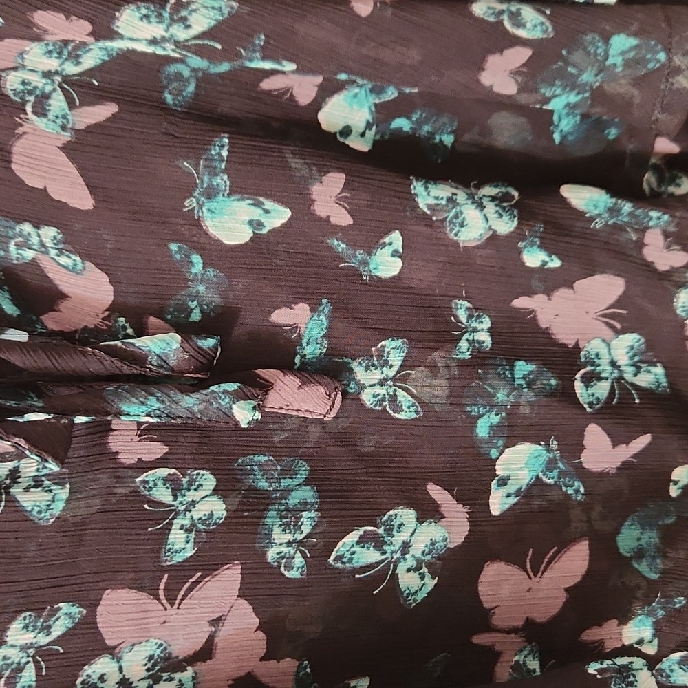 Torrid 3 Butterfly Top - Picture 2 of 6